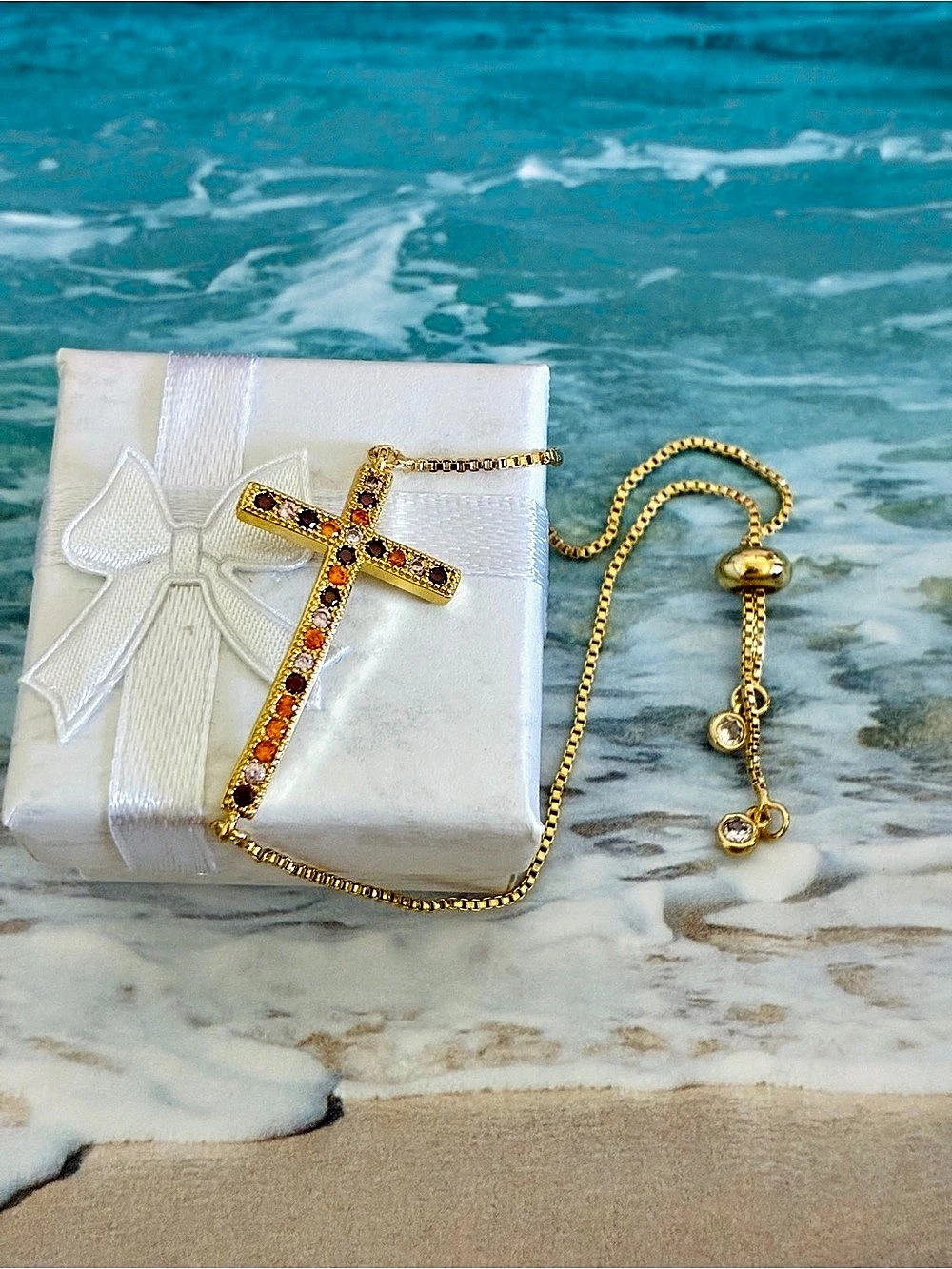 Amber Cross Pendant Bracelet in Gold & Orange Like New